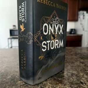 Onyx Storm by Rebecca Yarros German edition